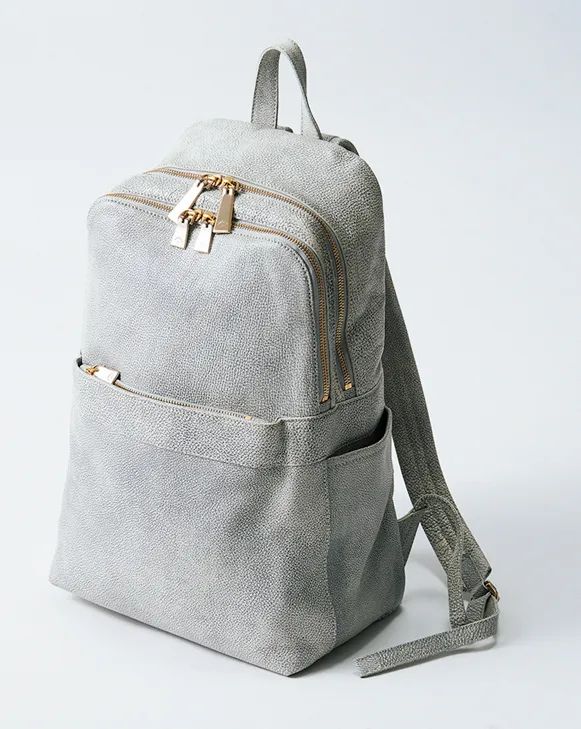 不只是实用，双肩包更要“玩出彩”