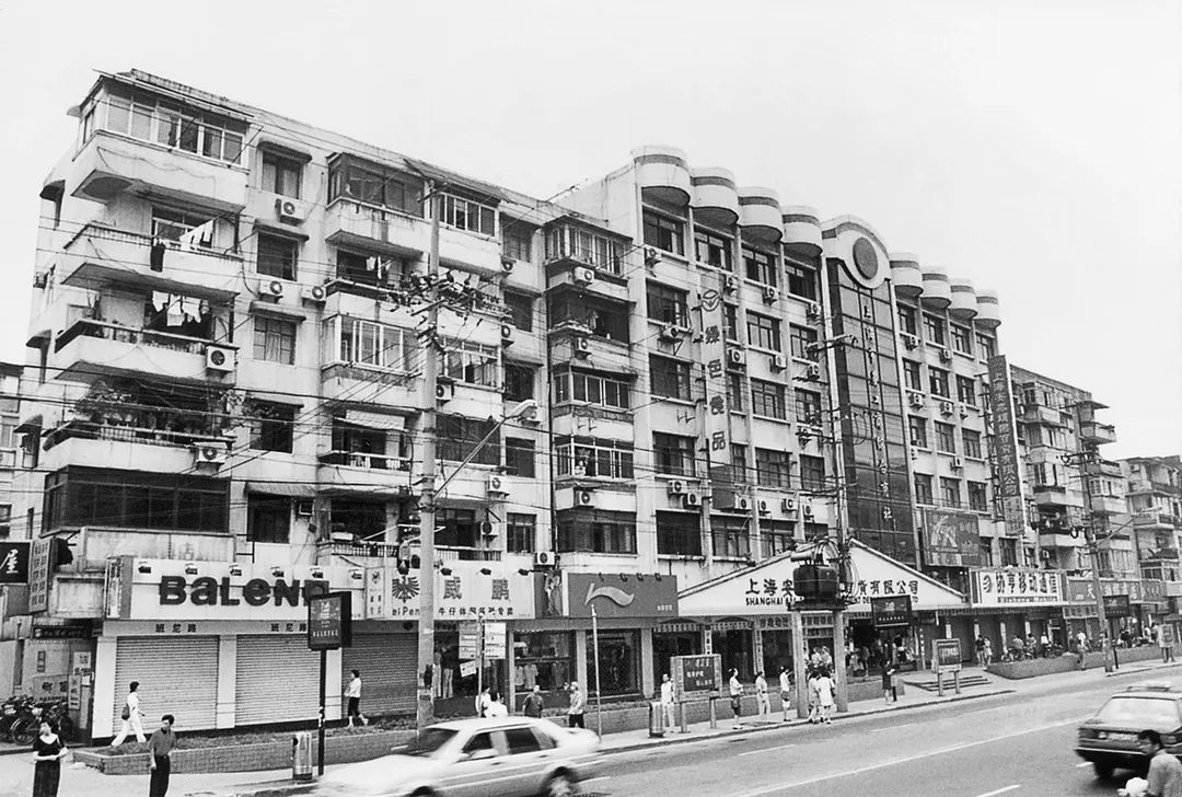 巴黎春天天山,巴黎春天重头开业