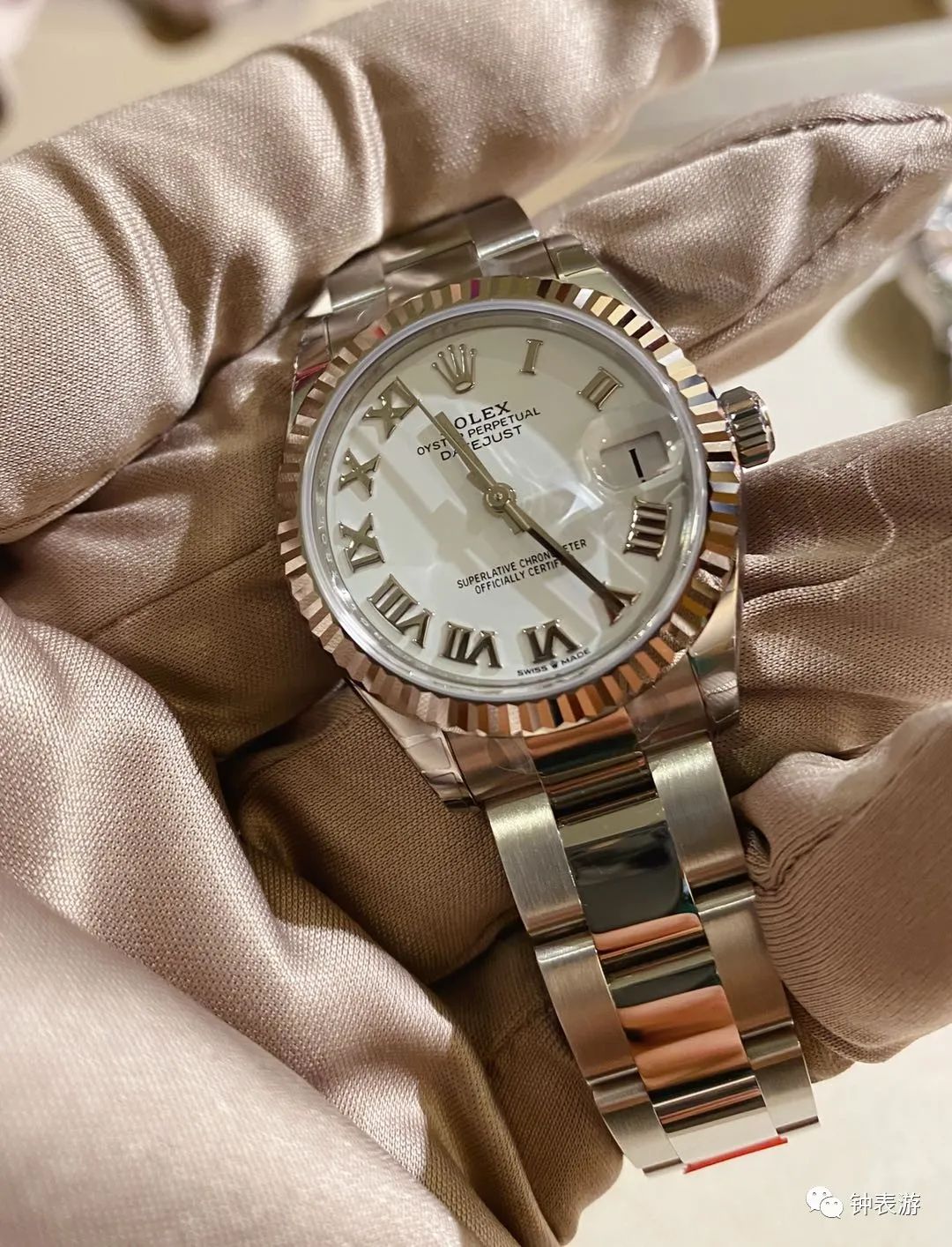 劳力士新款绿水鬼超强放大细节图,劳力士绿鬼开后盖