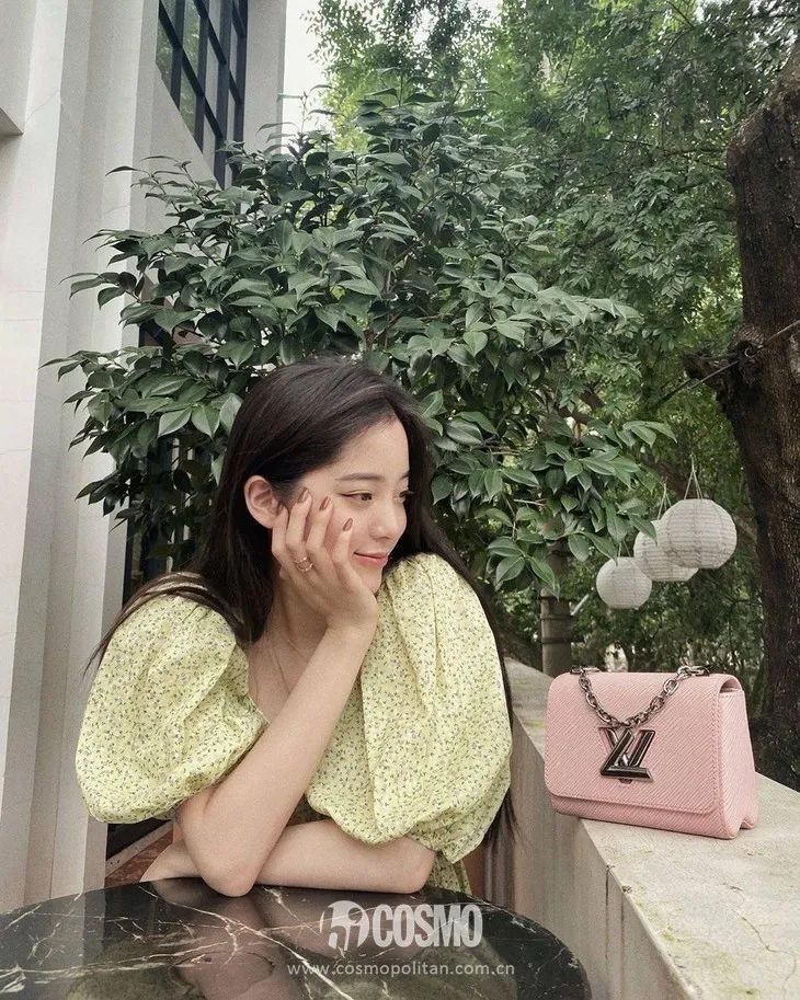 杨采钰倪妮李梦,杨采钰欧阳娜娜