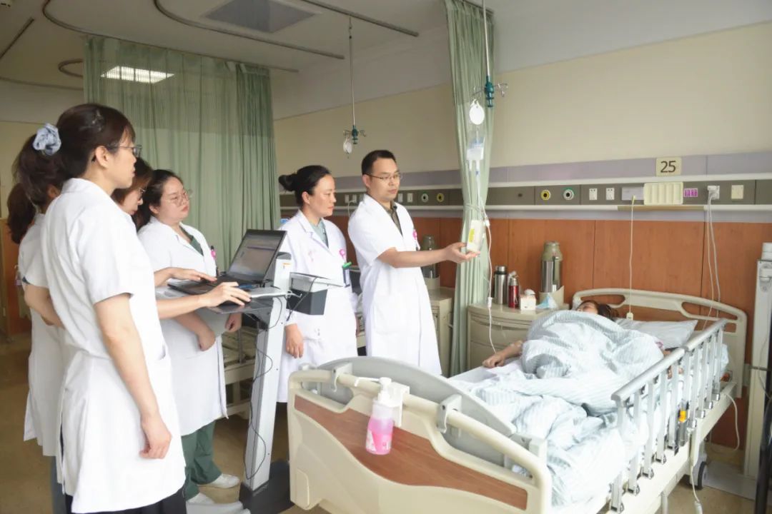 【专家在身边】查出恶性肿瘤后“万念俱灰”！她没想到，医生用微创手术搞定了它……