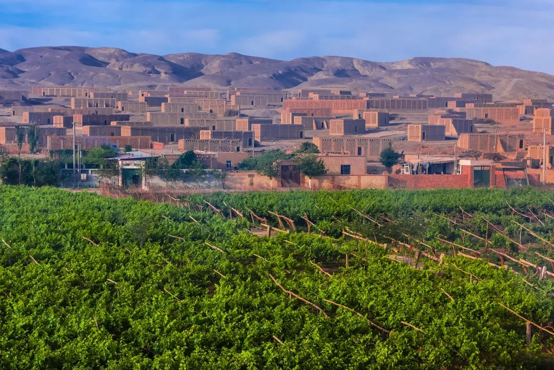 跨越千山万水只为遇见你歌曲,跨越千山万水只为追寻