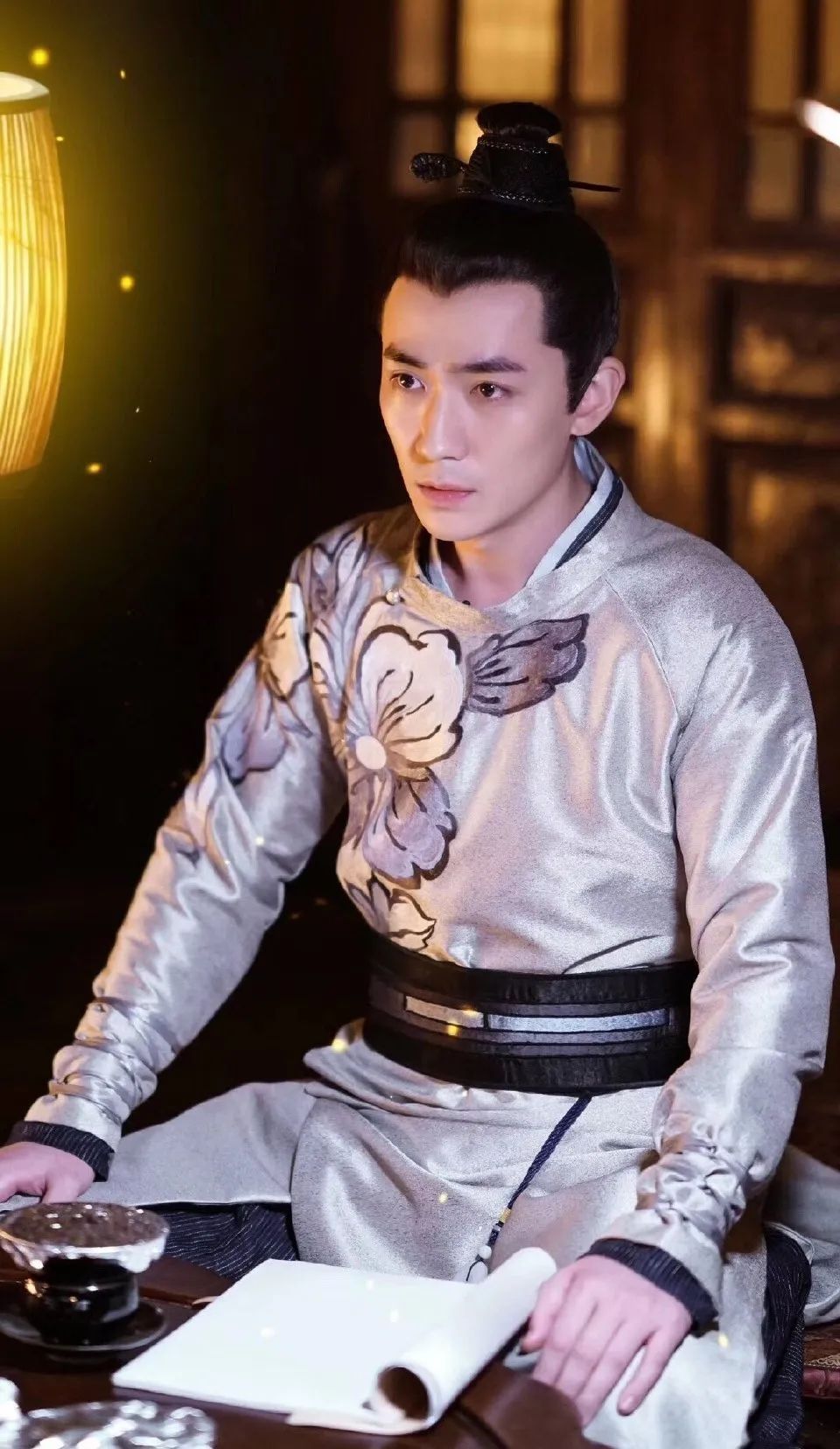 白月光埋在心底,白月光永远留在心底