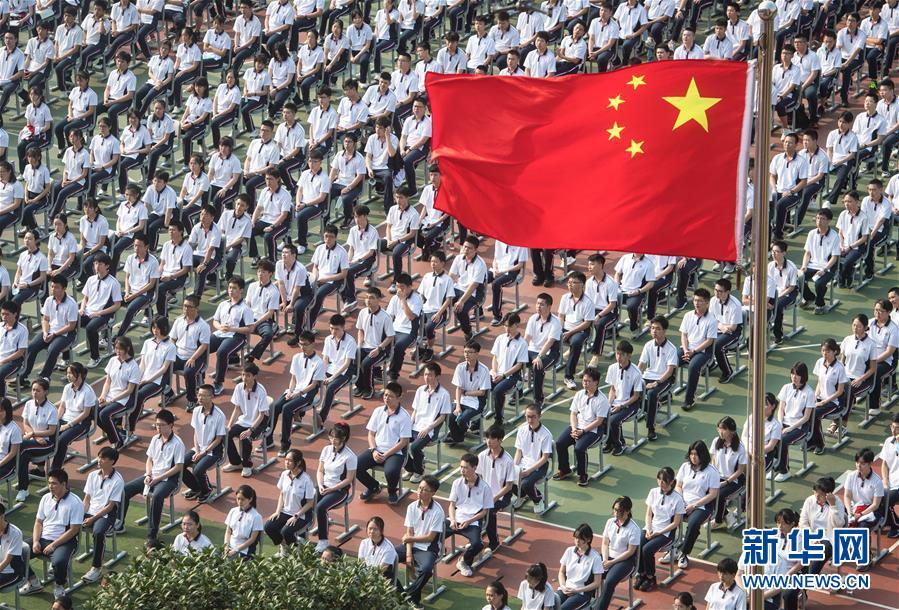 人民日报刊发中国抗击新冠肺炎疫情全纪实：同舟共济战“疫”记