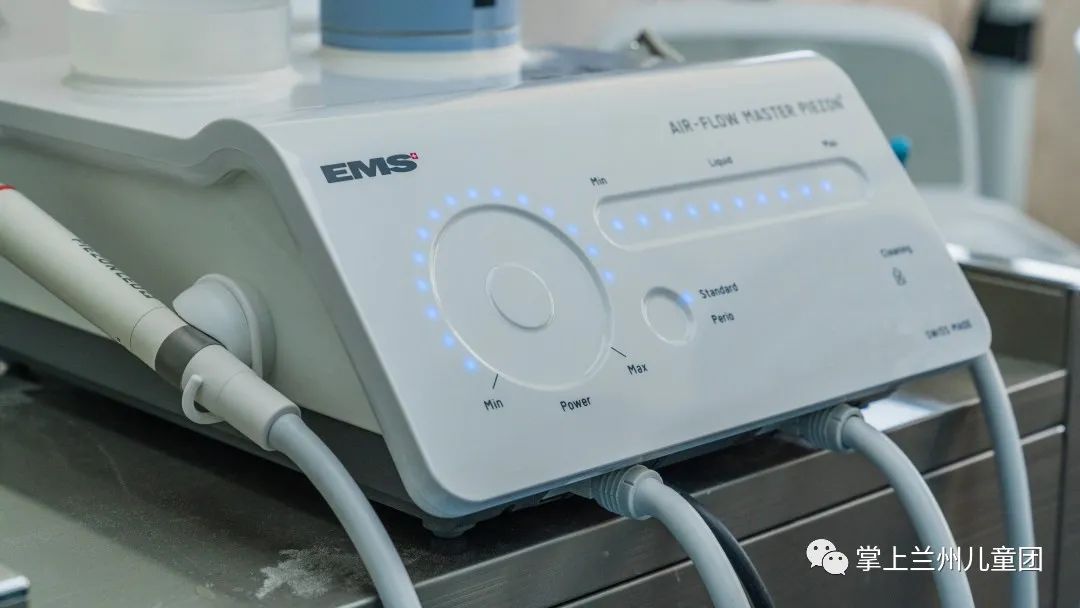 这个周末一起去看电影怎么样,这个周末要一起去游乐园吗