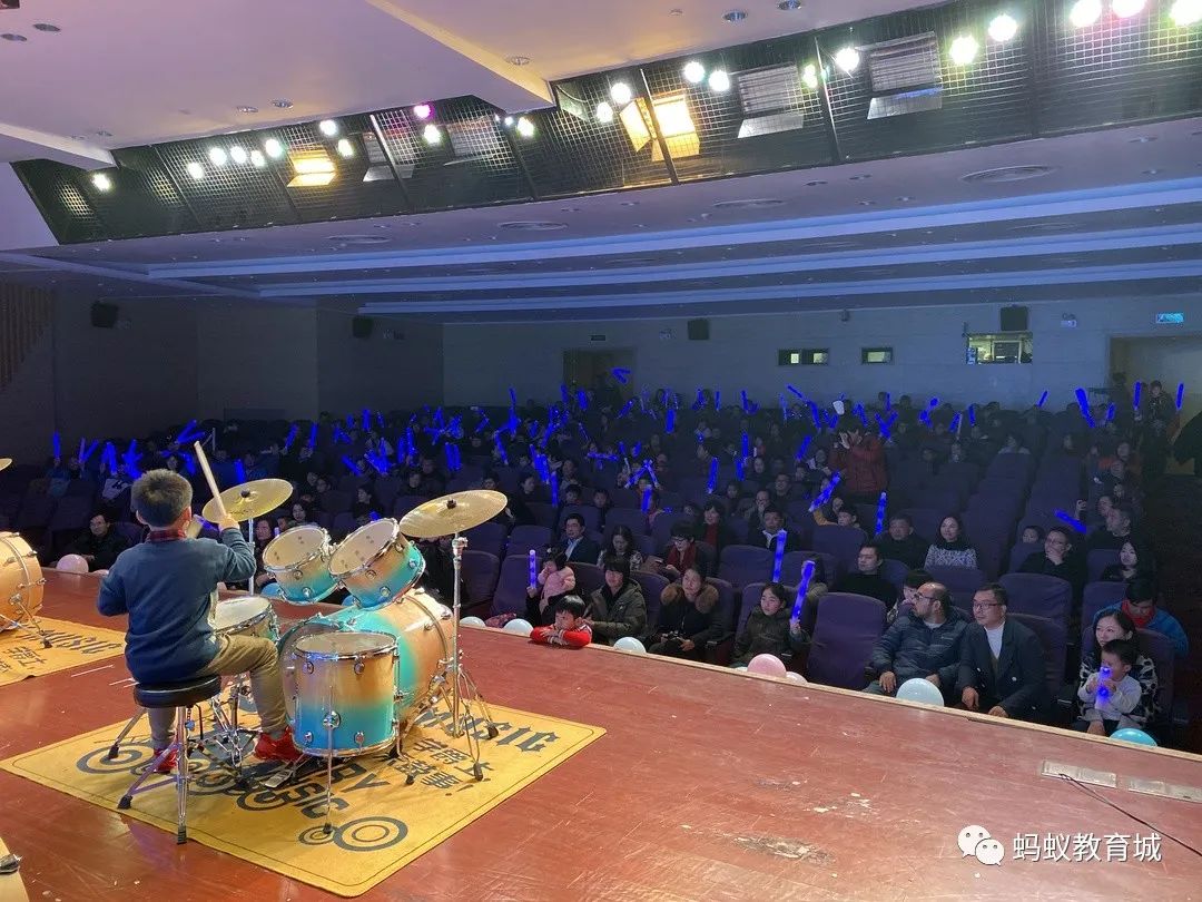 松江蚂蚁教育城二期开始招商，做教育的老板可以了解一下