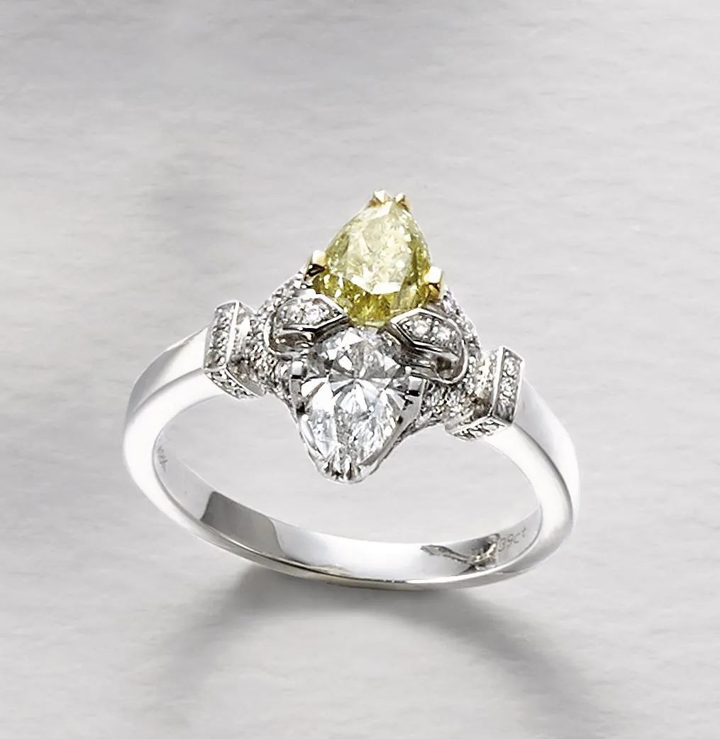 钻石容易裂吗,裂开的钻石哪里出