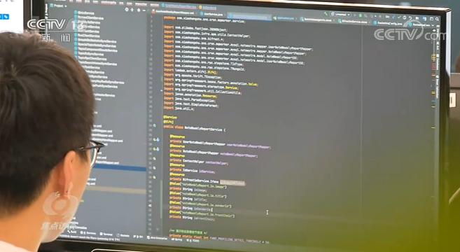 网络敲诈勒索4万元,哗众取宠属于违规吗