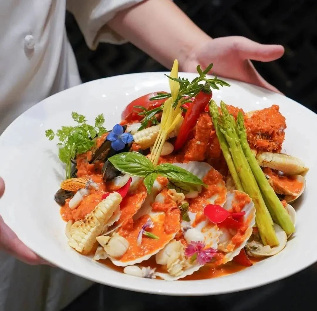 听说没解禁的你们在等上海大促，大波的酒店美食，这就来了