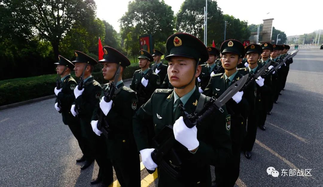 歌唱祖国升旗军乐团,歌唱祖国升旗2008