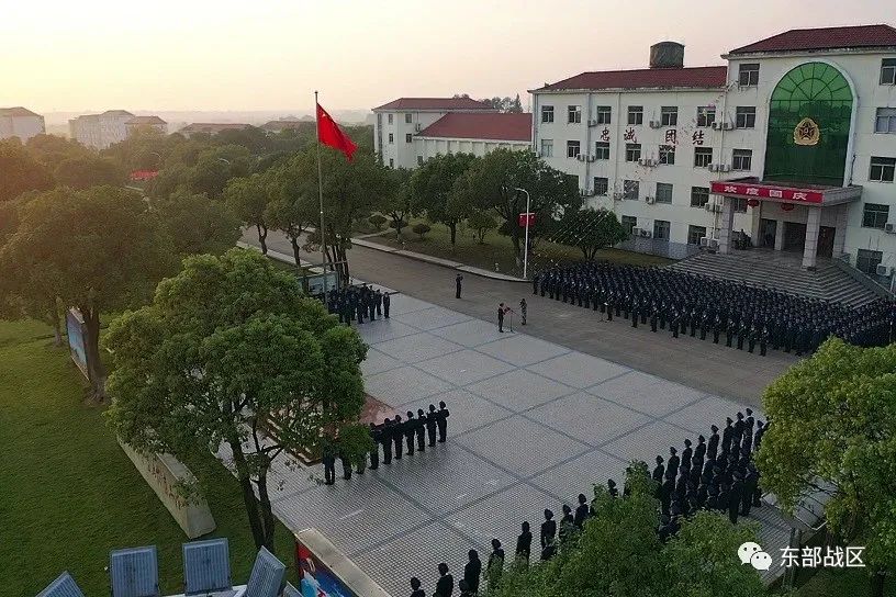 歌唱祖国升旗军乐团,歌唱祖国升旗2008