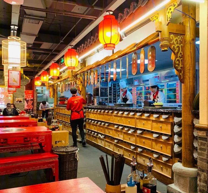 巴黎春天天山,巴黎春天重头开业