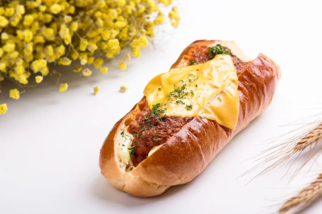 屯里新开finedining，王府花园下午茶，老牌合资酒店新开烘焙坊……本周的贴秋膘指南有点高级（内含福利）|一周好吃