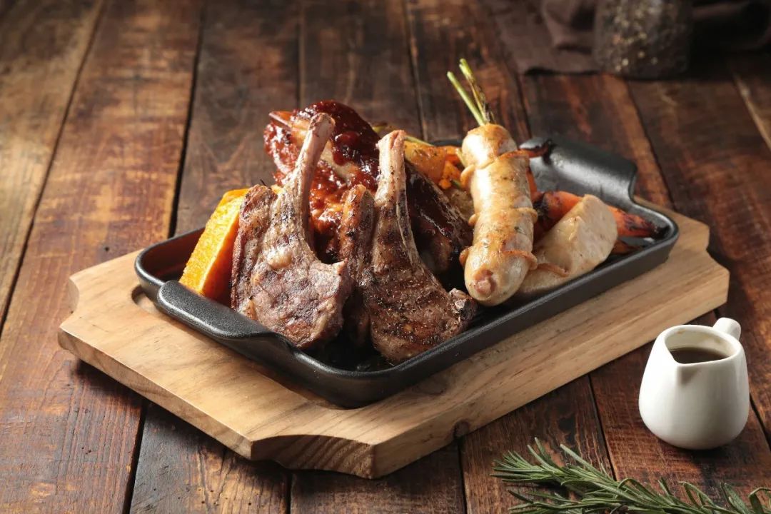 屯里新开finedining，王府花园下午茶，老牌合资酒店新开烘焙坊……本周的贴秋膘指南有点高级（内含福利）|一周好吃