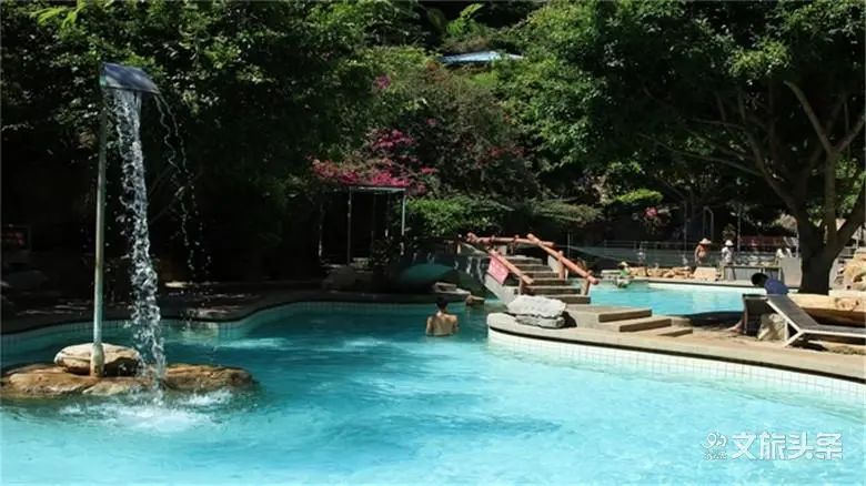 泡温泉红河州,红河州哪里有室内单独泡温泉的