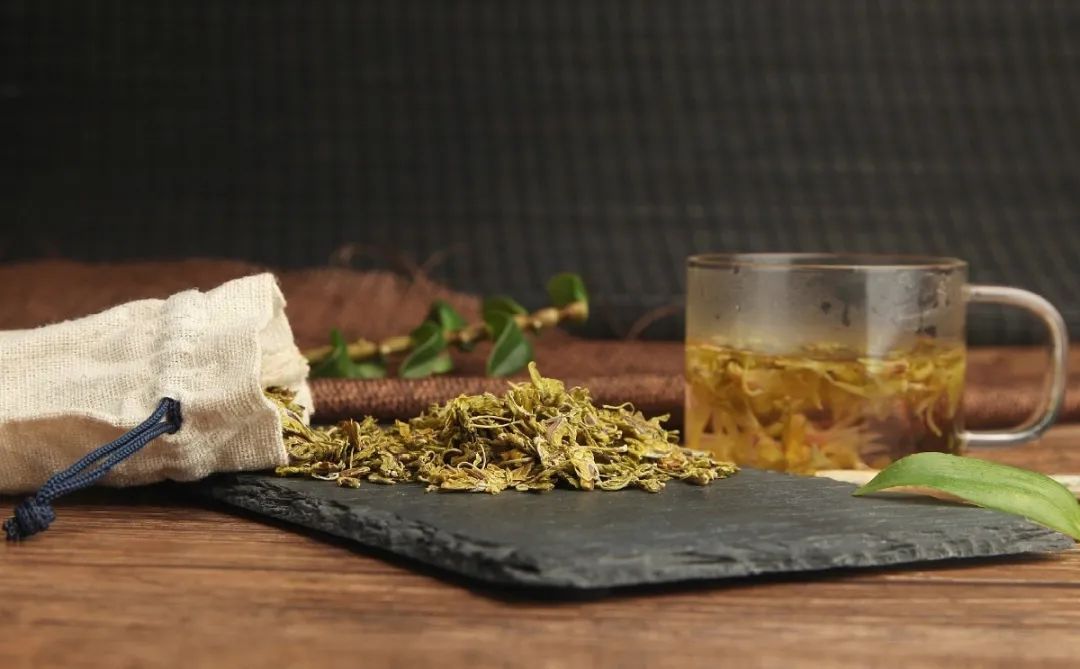 口干舌燥、秋燥作怪？康恩贝铁皮石斛花茶上线“每满生活”，来自高山有机种植基地，满百减十哦