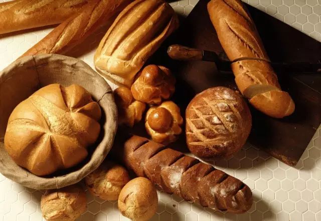 蛋糕店还能赚钱吗,蛋糕店没人怎么还赚钱