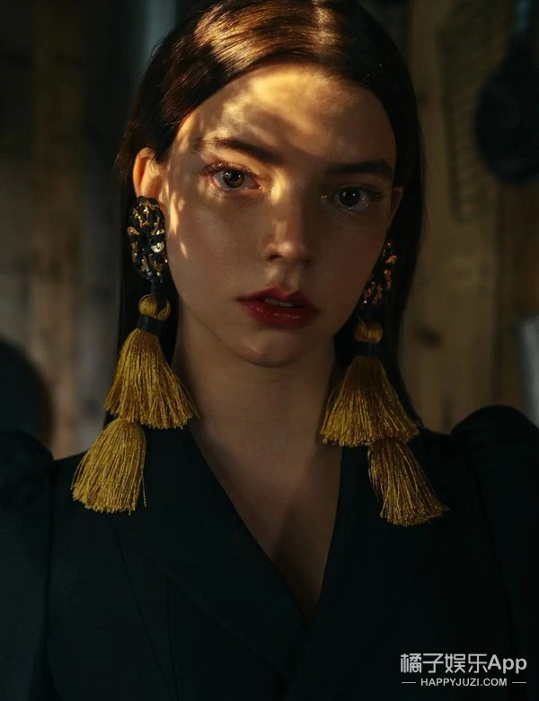 网飞剧女主颜值天花板,网飞爆剧女主