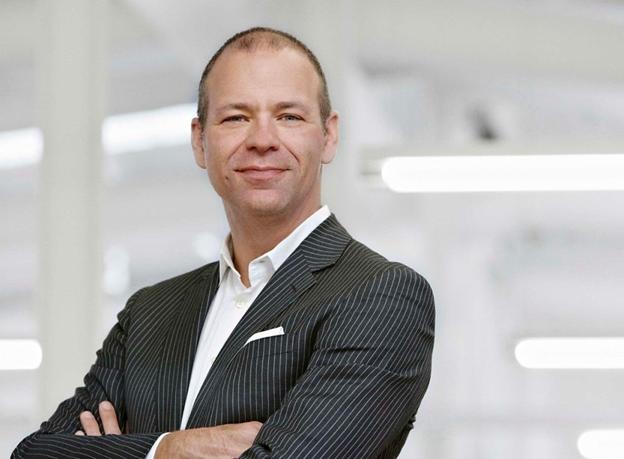 *今条头日**“兴趣热榜”将上线；蓝色光标纽交所上市计划搁浅|媒体和传播业周报