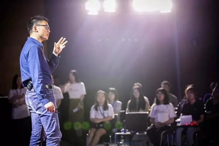 学医面对癌症,在清华学医