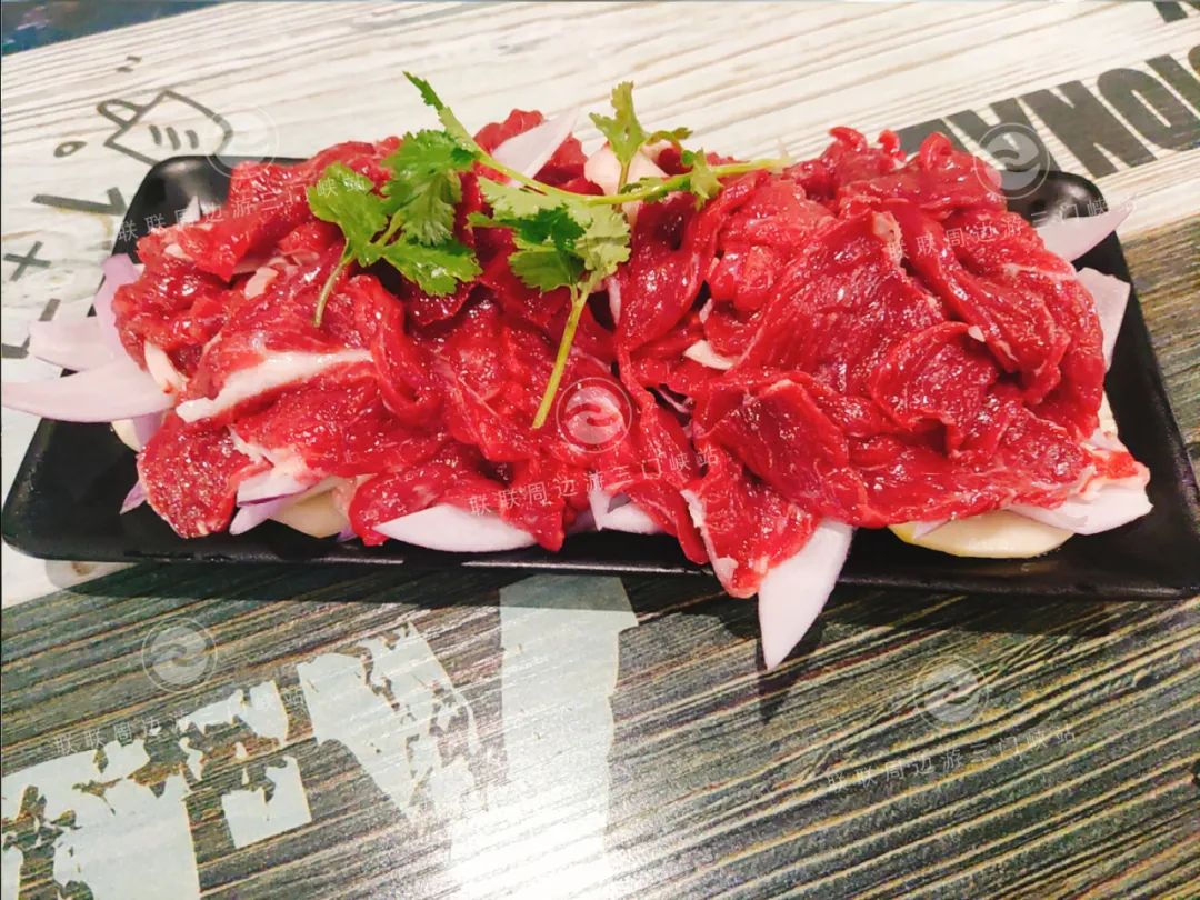 【卢氏丨陳家烤肉】69.9元吃门市价198元烤肉套餐，鲜牛肉+猪五花+羊肉串+烤鸭肠……属于肉食主义的狂欢来啦！