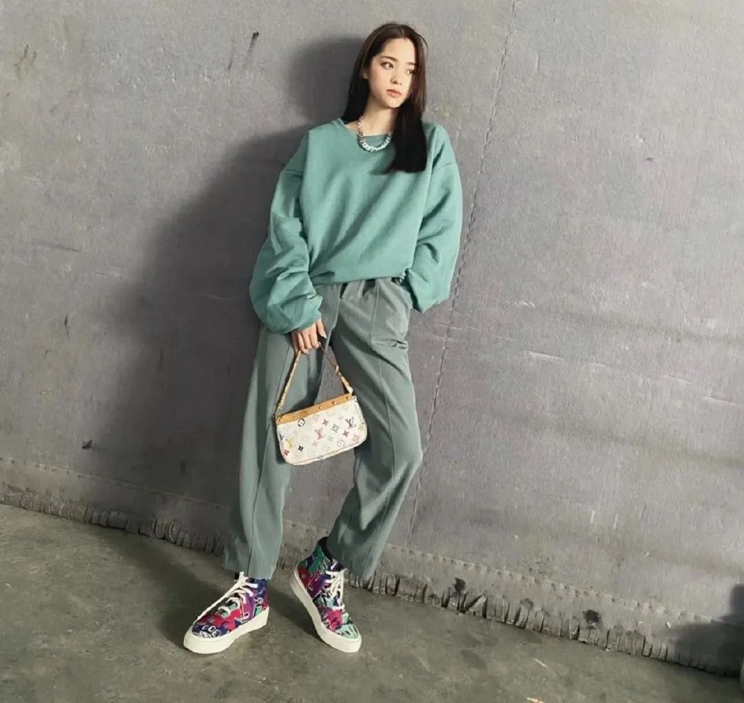 blackpink穿运动装,跟着blackpink学穿搭