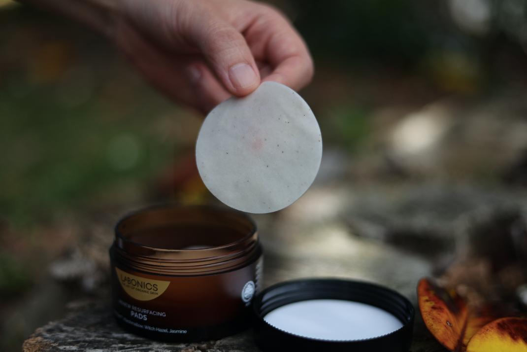 还在用洗面奶、磨砂膏？这款肌肤吸尘器，天然去角质，深度清洁毛孔，用完后整张脸都透气了