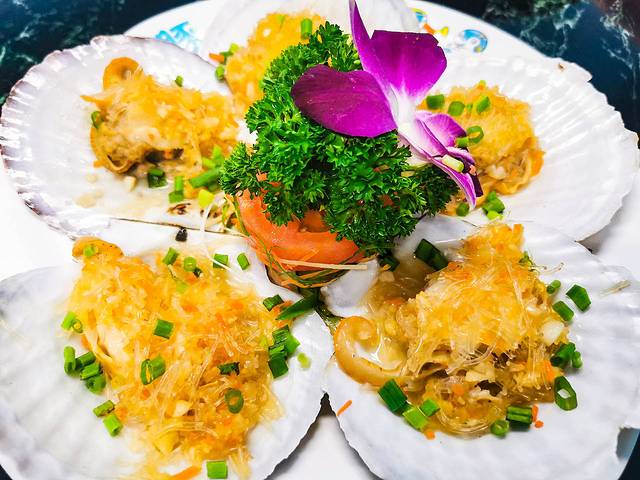 三亚海棠湾吃住攻略,三亚亚龙湾天下第一湾攻略