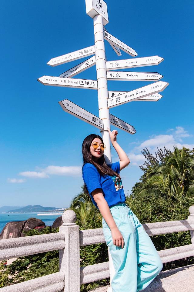 三亚海棠湾吃住攻略,三亚亚龙湾天下第一湾攻略