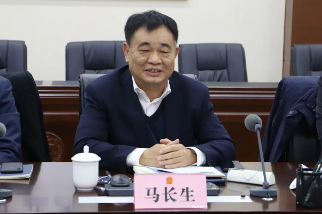 东营中院召开律师座谈会