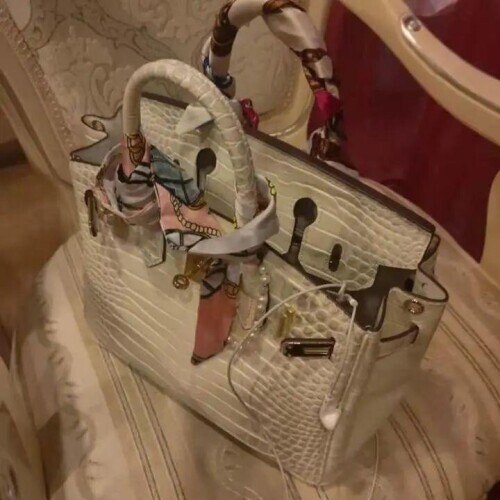 背着爱马仕去专柜,背着爱马仕逛专柜