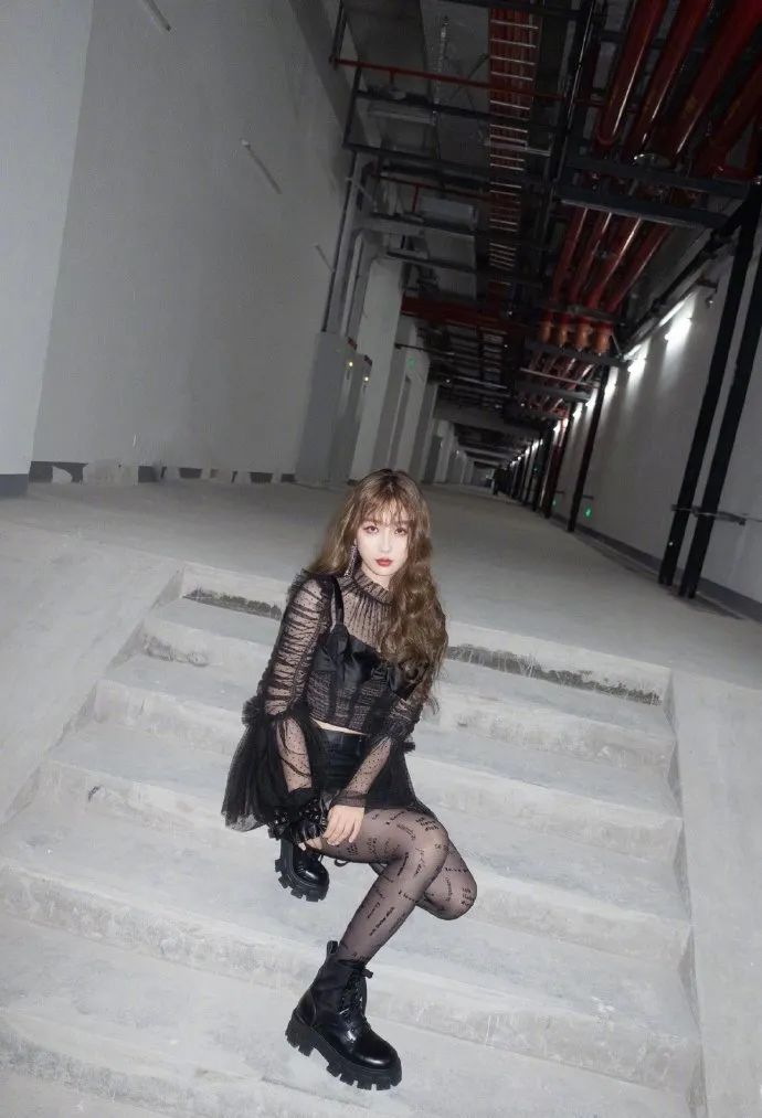 年度会穿榜单来了你爱豆同款都在这儿！快买