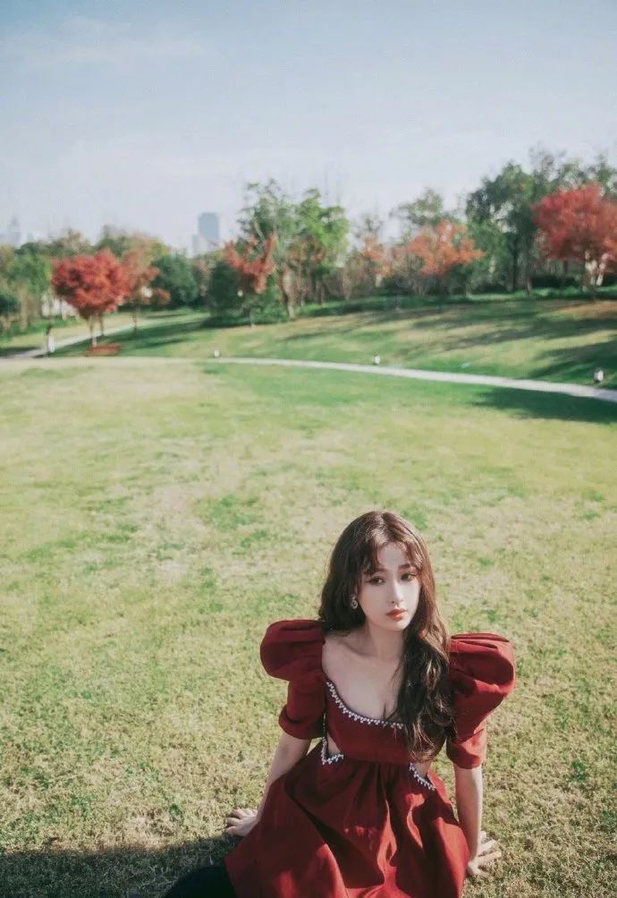 年度会穿榜单来了你爱豆同款都在这儿！快买