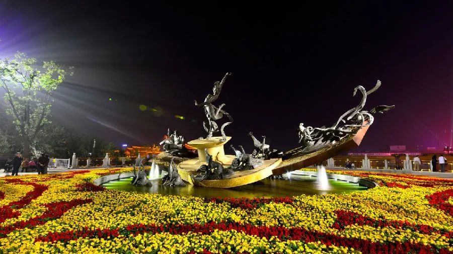 走出《大秦赋》！明天跟着9号线去西安临潼度假区邂逅炫“彩”之旅