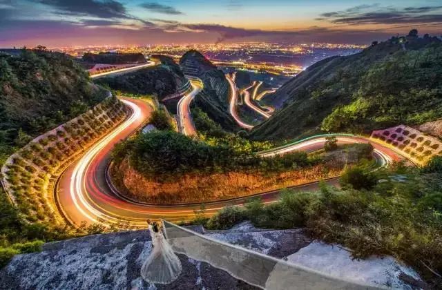 走出《大秦赋》！明天跟着9号线去西安临潼度假区邂逅炫“彩”之旅