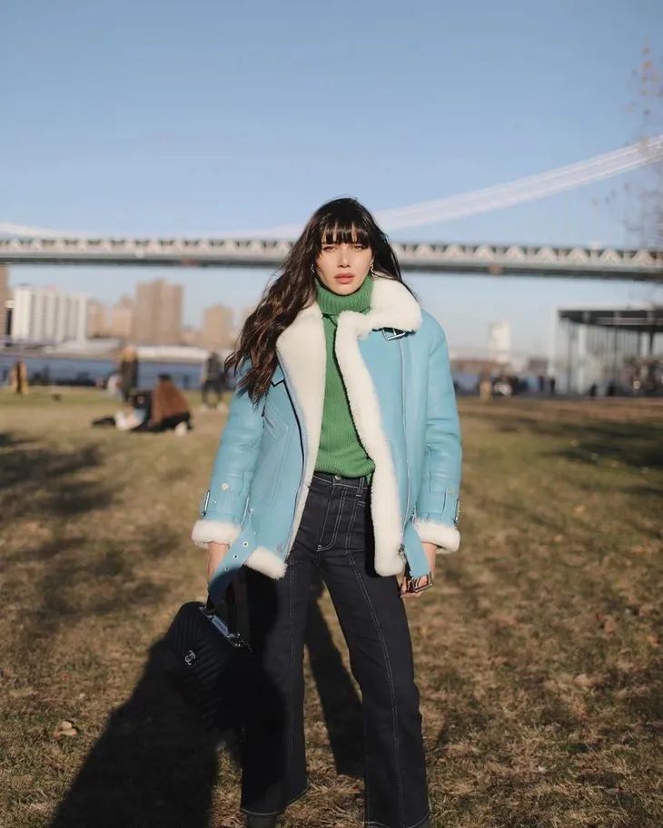 羊羔绒外套很丑的搭配,羊羔毛外套穿搭高级感