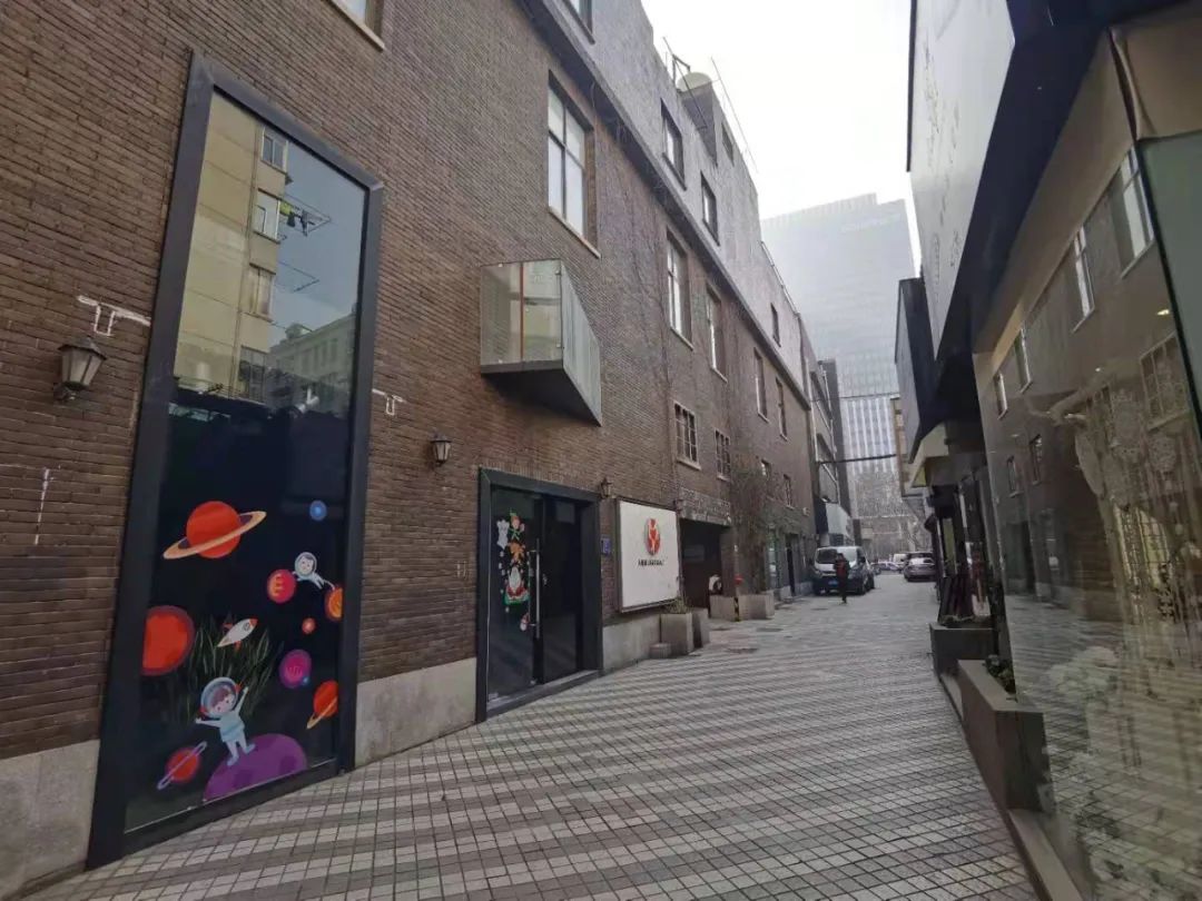 天山路1761弄,天山路1730号