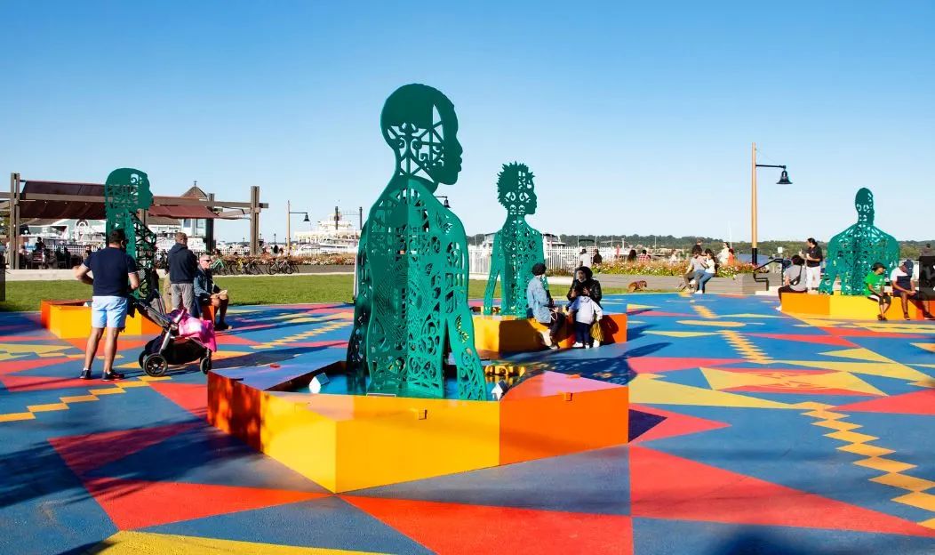 公共艺术学费贵吗,公共艺术的实用性