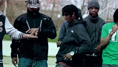 为什么满大街都是穿北面羽绒服的,北面羽绒服700和900的区别