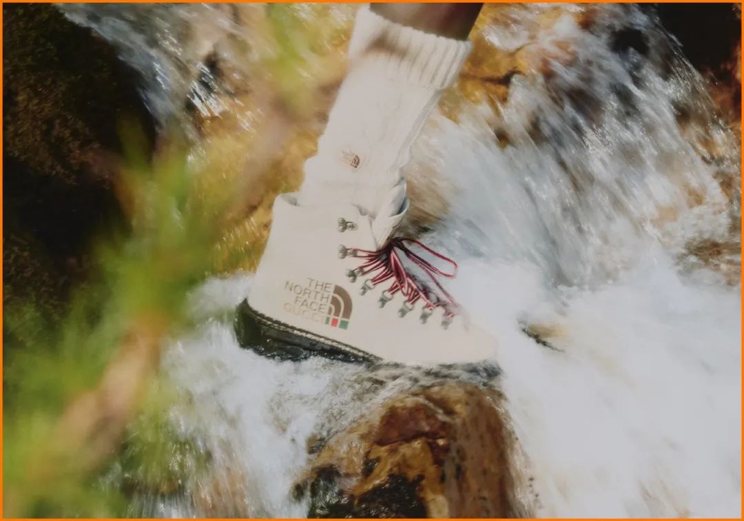 为什么满大街都是穿北面羽绒服的,北面羽绒服700和900的区别