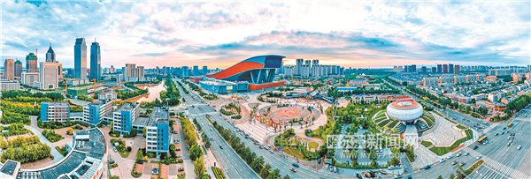 潮平岸阔催人进奋楫扬帆启新程,潮平岸阔催人进风正扬帆图片