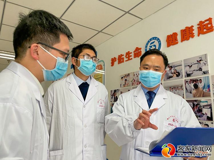 痔疮肿痛自救方略,医生支招出现痔疮不用慌