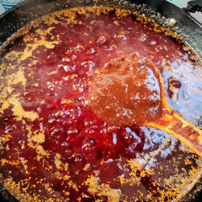 超好吃的火锅底料自制,自制好吃微辣的火锅底料推荐