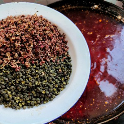 超好吃的火锅底料自制,自制好吃微辣的火锅底料推荐