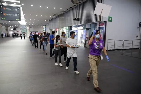 为国“祛魅”四年，每人还多了两万多的债……