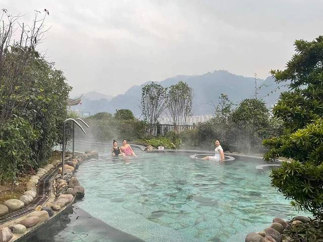 经济实惠温泉小镇,最经济实惠的旅游城市排行
