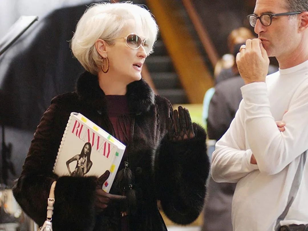 好不容易买了件合适的衣服,皮草环保外套