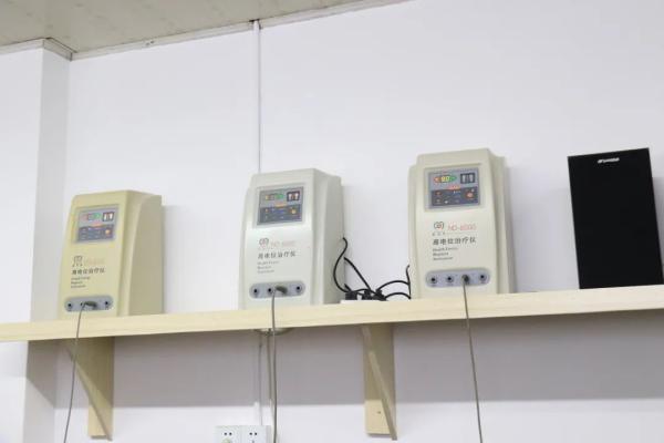 卖保健鞋骗局,老年人讲座卖的保健品是真的吗