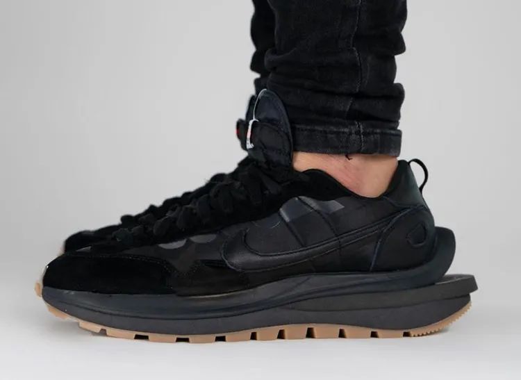 nike黑武士fq,sacaixnike新配色
