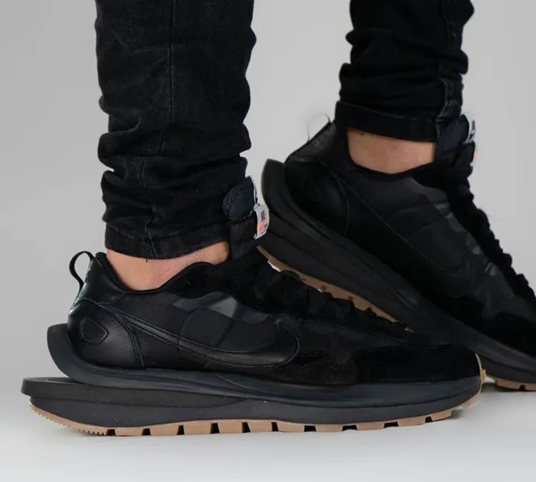 nike黑武士fq,sacaixnike新配色